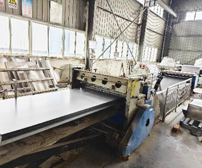 Metal cabinet slitting line for custom steel furniture production