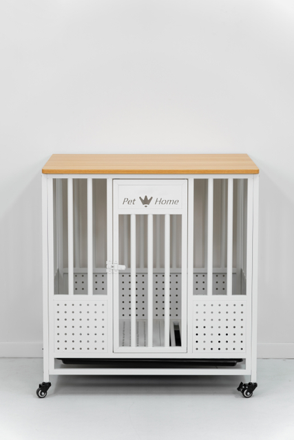 Pet House with Pull-out Tray & Lockable Wheels
